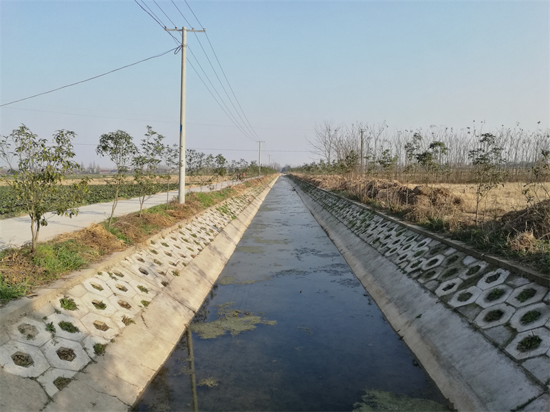 灌溉溝渠及河湖清淤